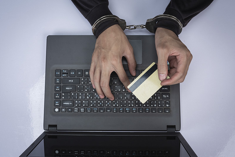 comprar reseñas negativas es legal